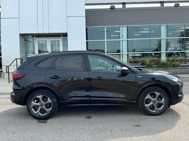 Certified 2024 Ford Escape ST-Line w/ Tech Pack #1 AWD/4WD image 37