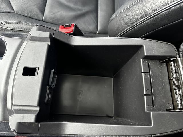 Certified 2018 Ford Explorer XLT w/ Equipment Group 202A image 27