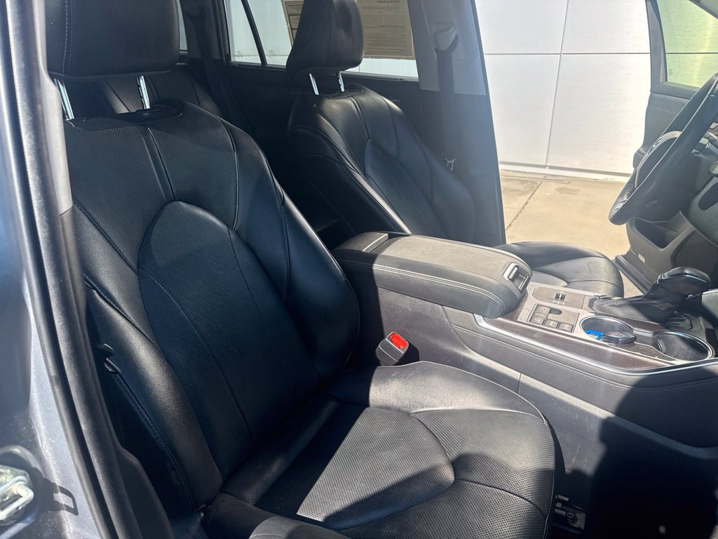 Used 2023 Toyota Highlander Limited FWD image 36