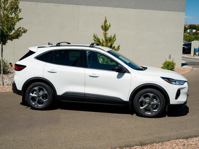 Certified 2025 Ford Escape ST-Line w/ Equipment Group 301A image 3