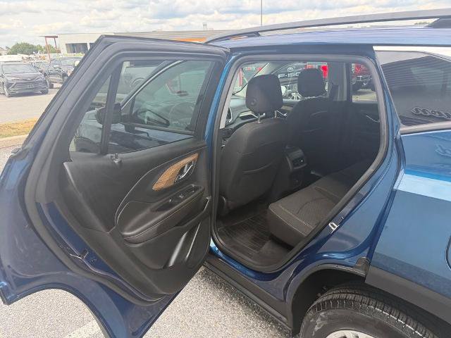 Used 2020 GMC Terrain SLE w/ Driver Convenience Package AWD/4WD image 12