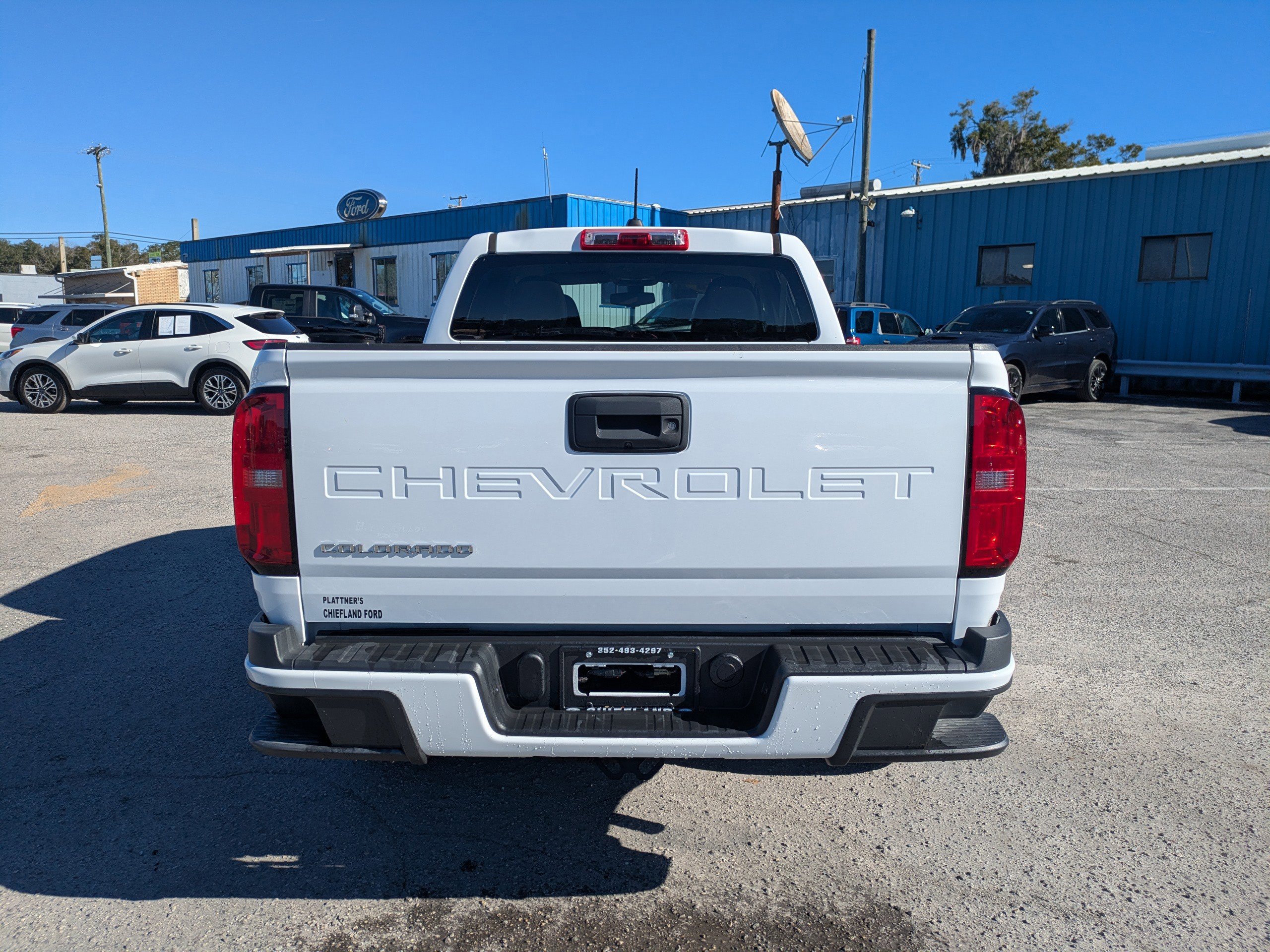 Used 2022 Chevrolet Colorado W/T w/ Custom Special Edition image 4