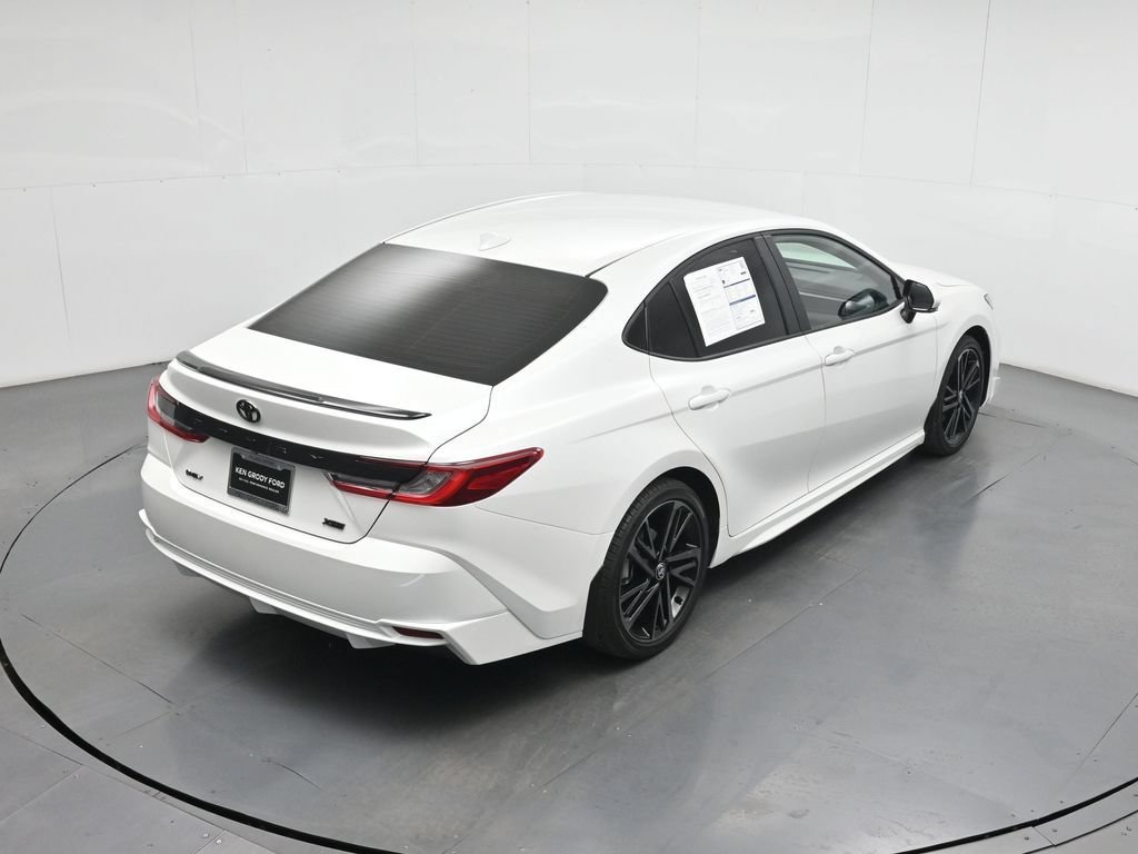 Used 2026 Toyota Camry XSE FWD image 39