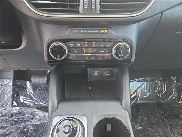 Certified 2022 Ford Escape SEL w/ Technology Package image 11