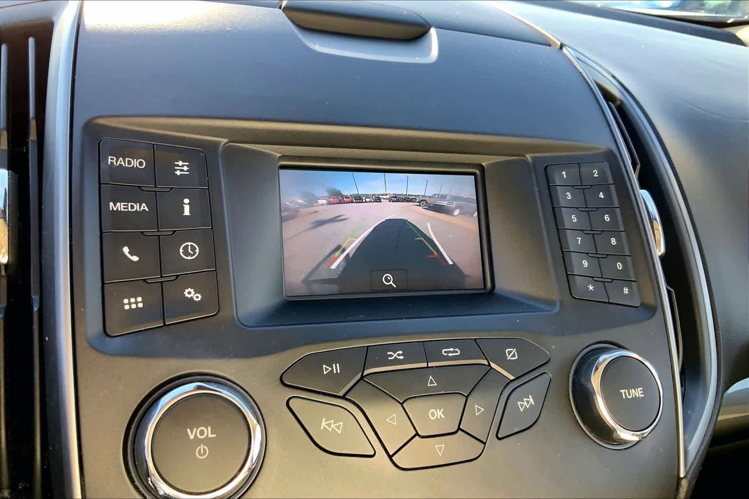 Certified 2019 Ford Edge SE FWD image 28