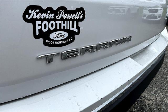 Used 2022 GMC Terrain SLT w/ Infotainment Package II image 13