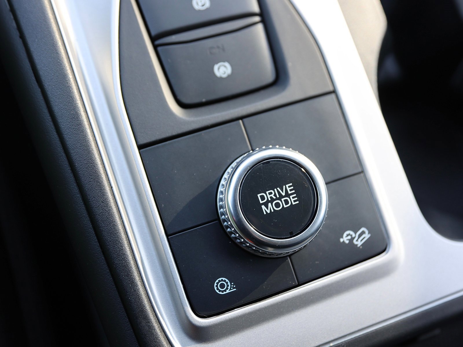 Certified 2022 Ford Explorer XLT image 36