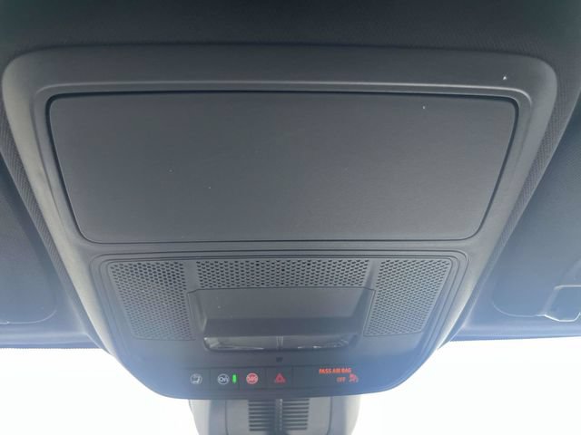 Used 2026 Chevrolet Equinox LT w/ Safety and Technology Package FWD image 34