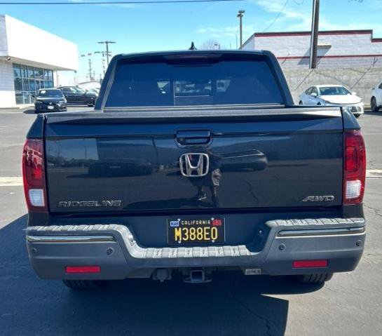 Used 2018 Honda Ridgeline Black Edition image 4