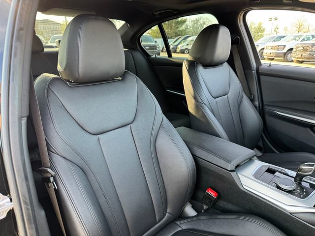 Used 2021 BMW 330i xDrive Sedan w/ M Sport Package image 19
