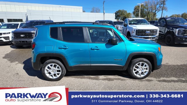 Used 2022 Jeep Renegade Latitude w/ Convenience Group AWD/4WD image 8