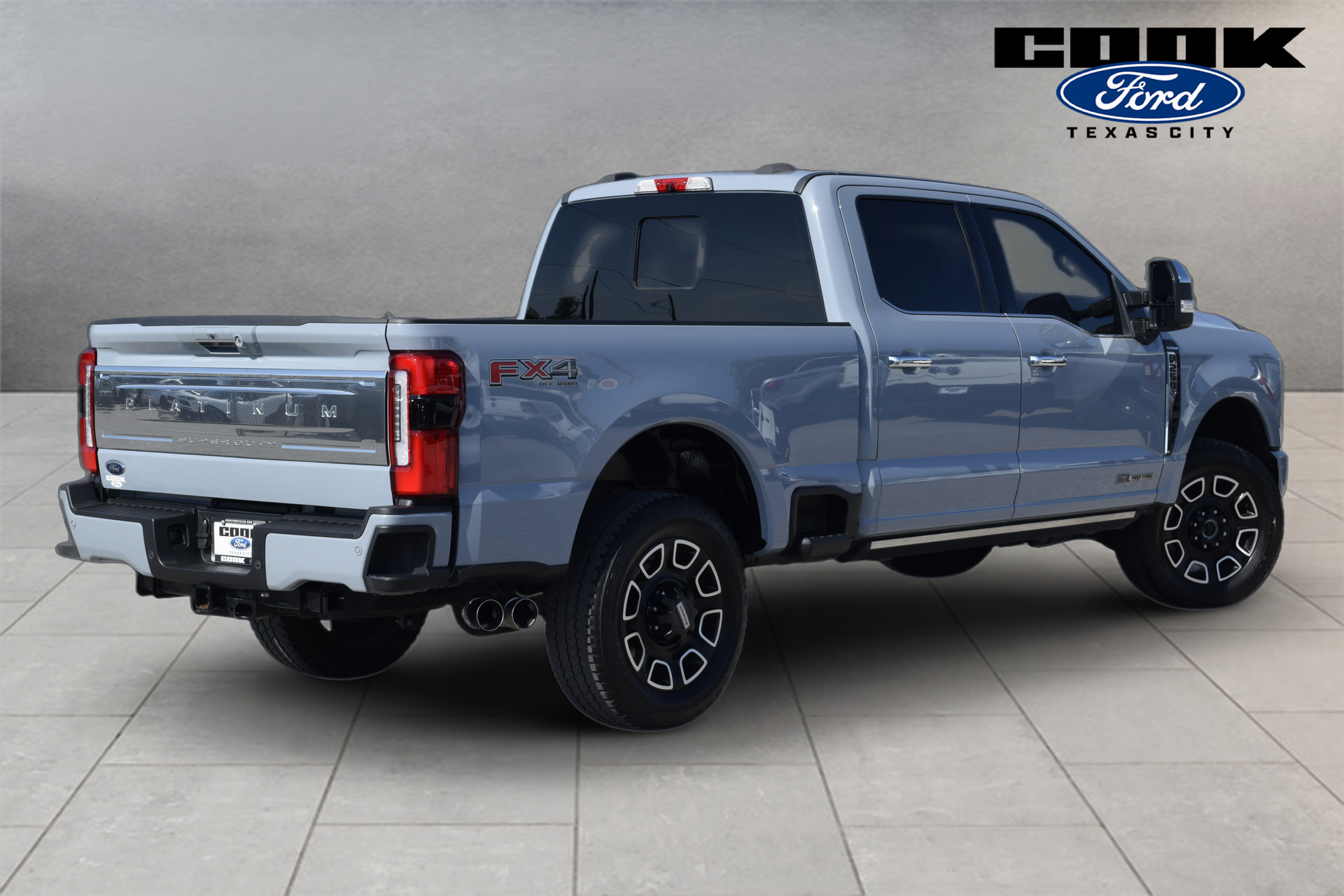 Certified 2024 Ford F250 Platinum w/ FX4 Off-Road Package AWD/4WD image 4