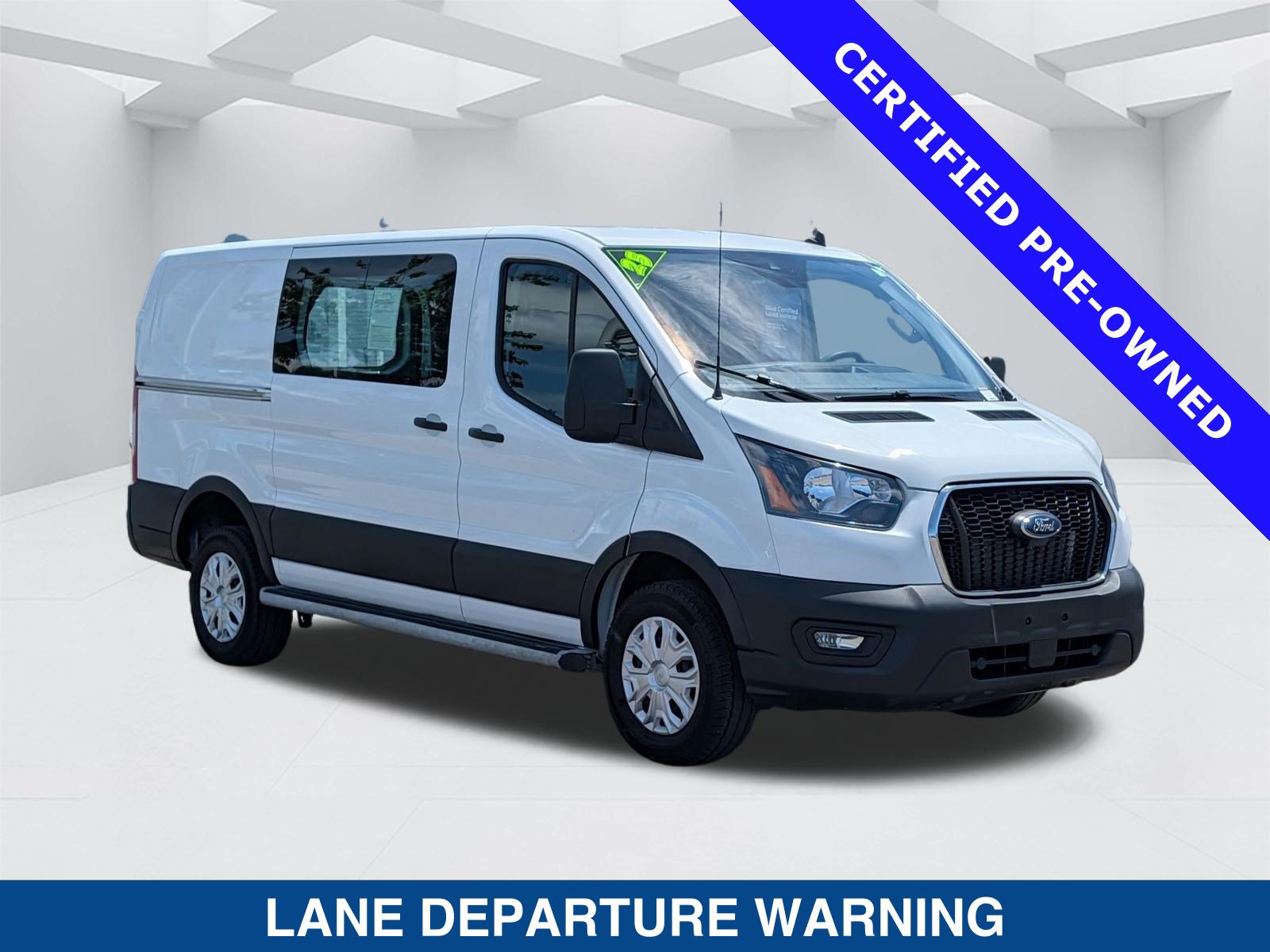 Certified 2025 Ford Transit 250 Low Roof w/ Exterior Upgrade Package RWD image 4