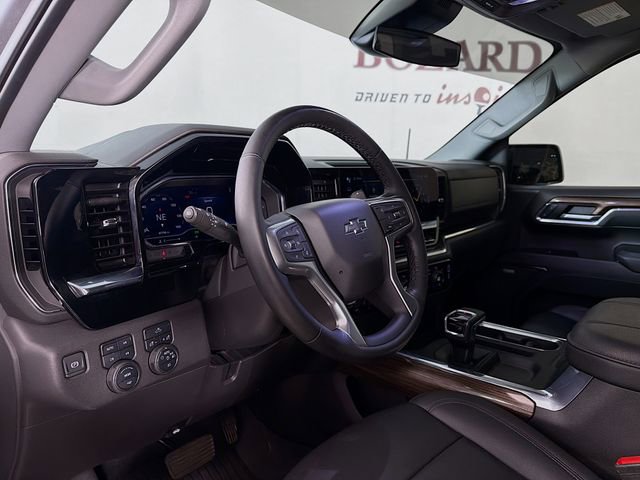 Used 2024 Chevrolet Silverado 1500 LT Trail Boss w/ Convenience Package II image 11