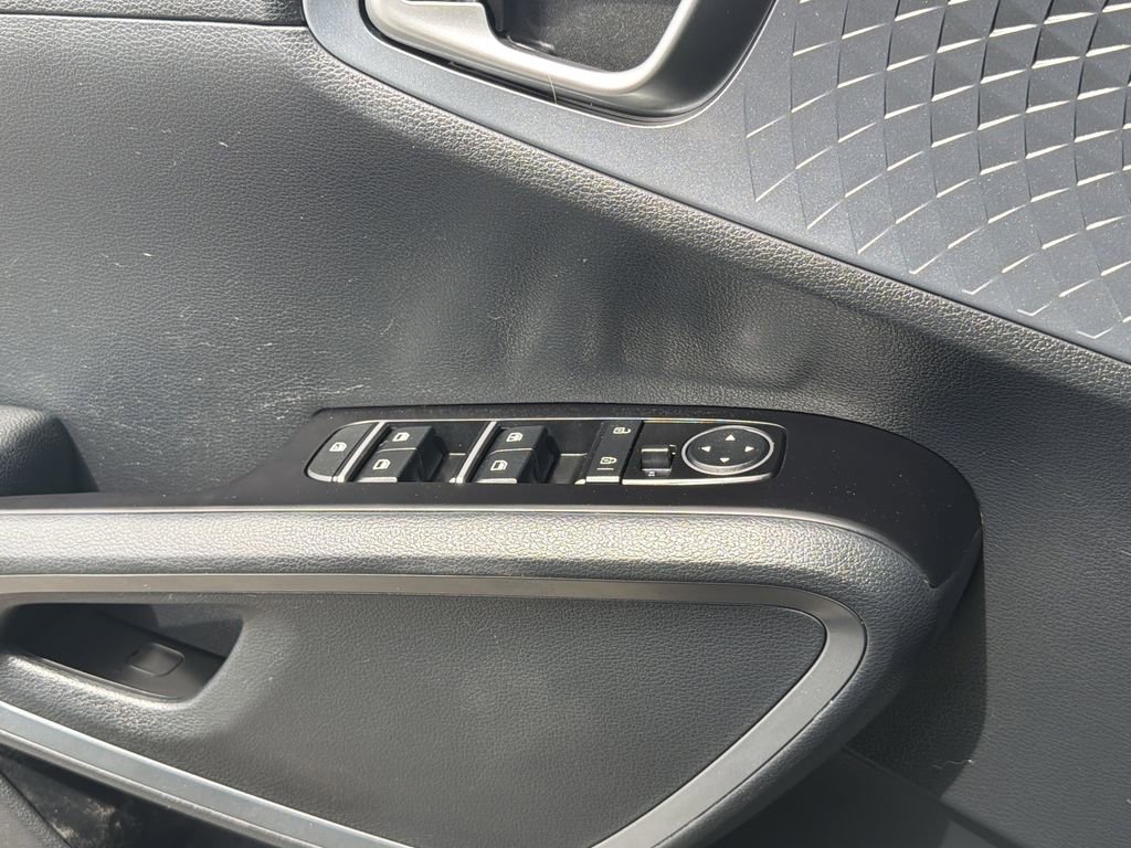 Used 2022 Kia Soul EX image 19