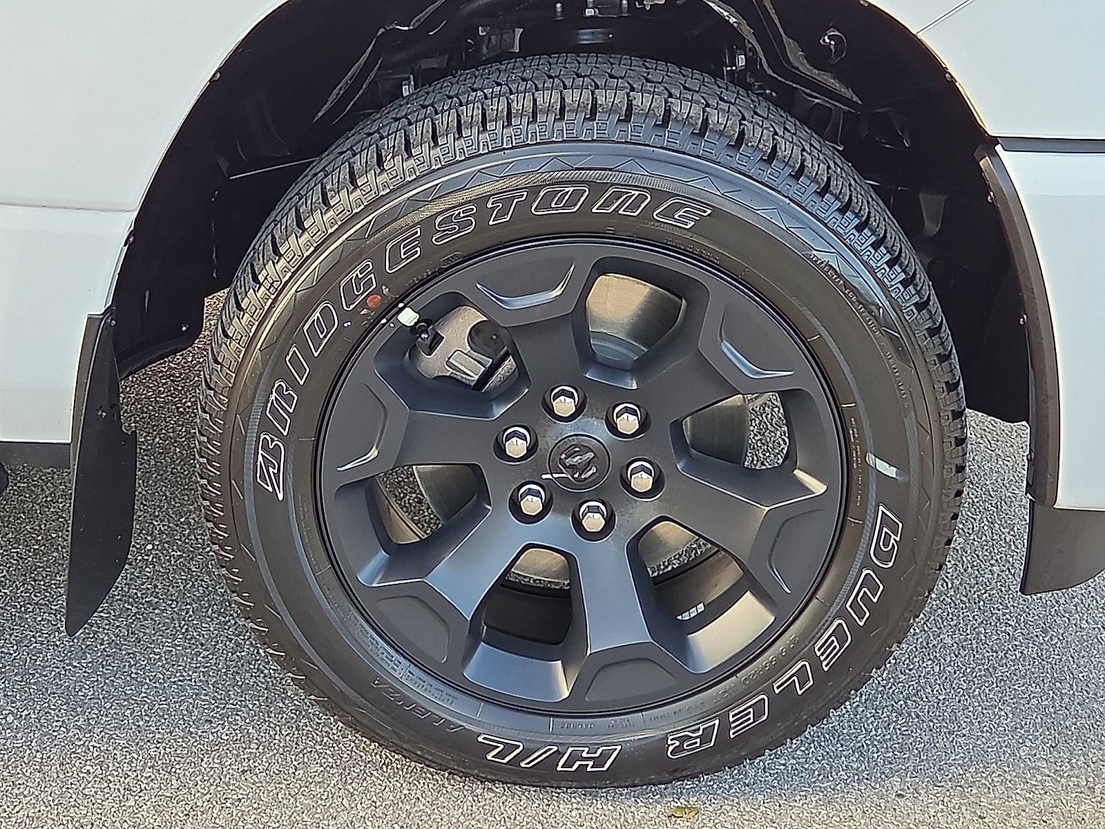 Used 2026 RAM 1500 Express AWD/4WD image 7