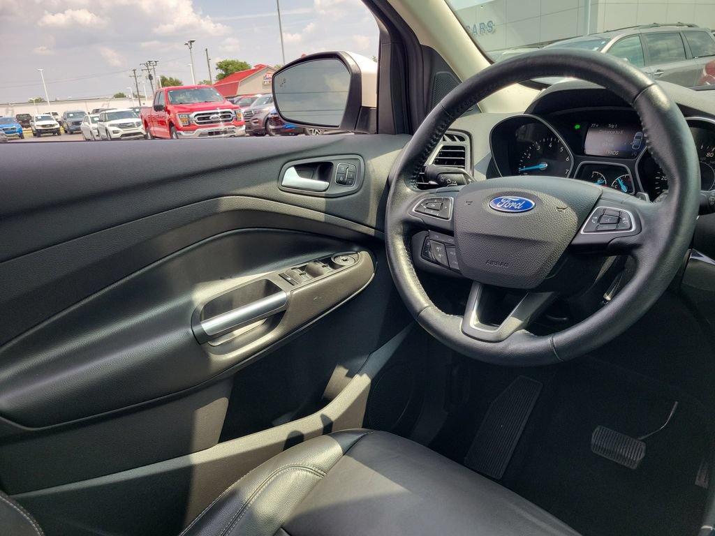 Certified 2017 Ford Escape Titanium w/ Equipment Group 301A AWD/4WD image 13