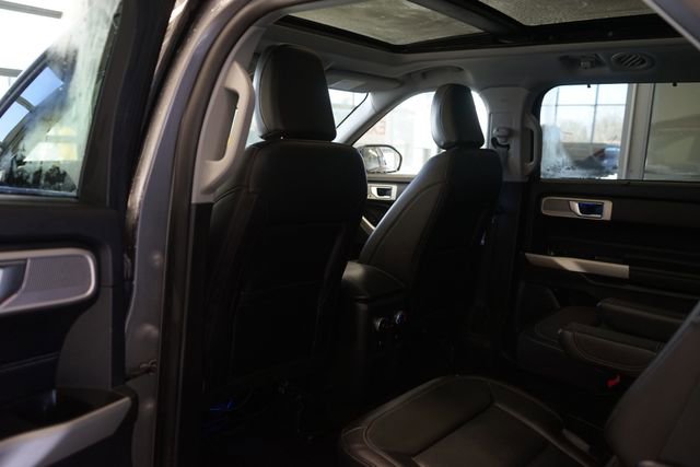 Certified 2021 Ford Explorer Limited w/ Equipment Group 301A image 29