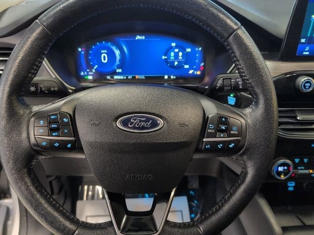 Certified 2020 Ford Escape Titanium image 19
