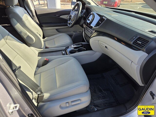 Used 2022 Honda Pilot Touring image 17