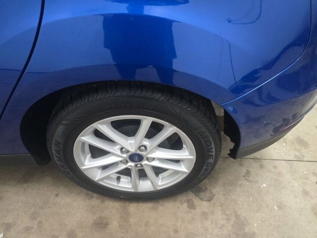 Certified 2018 Ford Focus SE FWD image 11