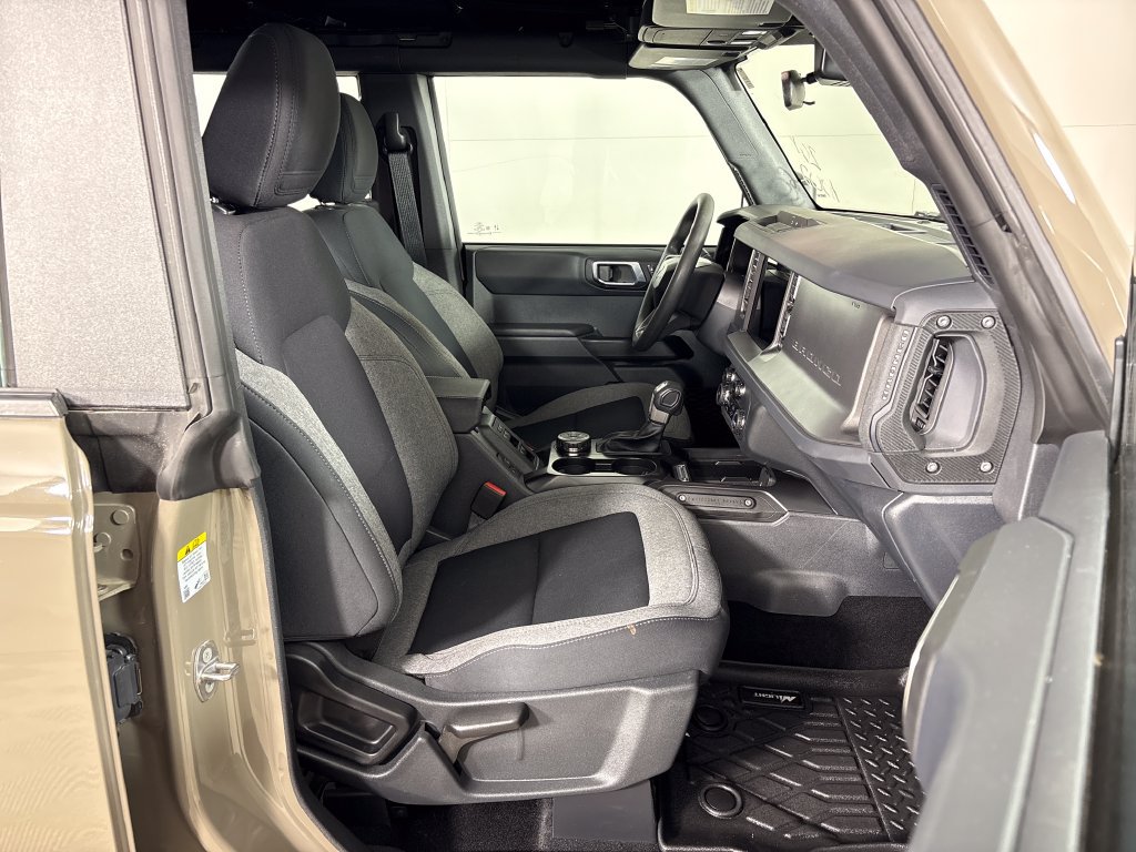 Certified 2025 Ford Bronco 4-Door AWD/4WD image 7