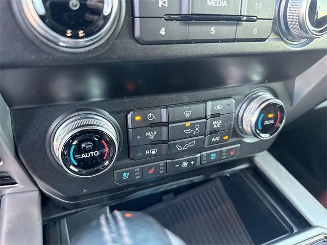 Certified 2020 Ford F150 Platinum w/ Equipment Group 701A Luxury image 22