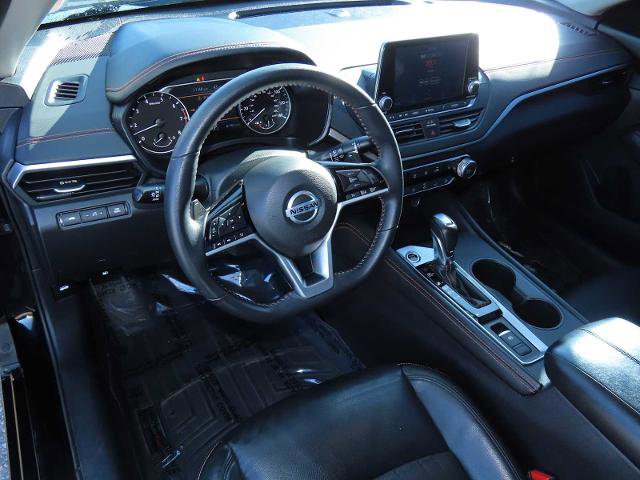 Used 2020 Nissan Altima 2.5 SR w/ Premium Package image 2