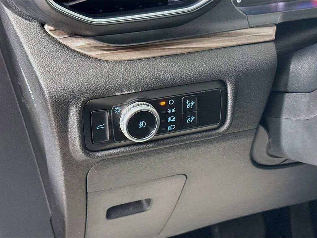 Certified 2023 Ford Explorer Limited w/ Limited Technology Package image 10
