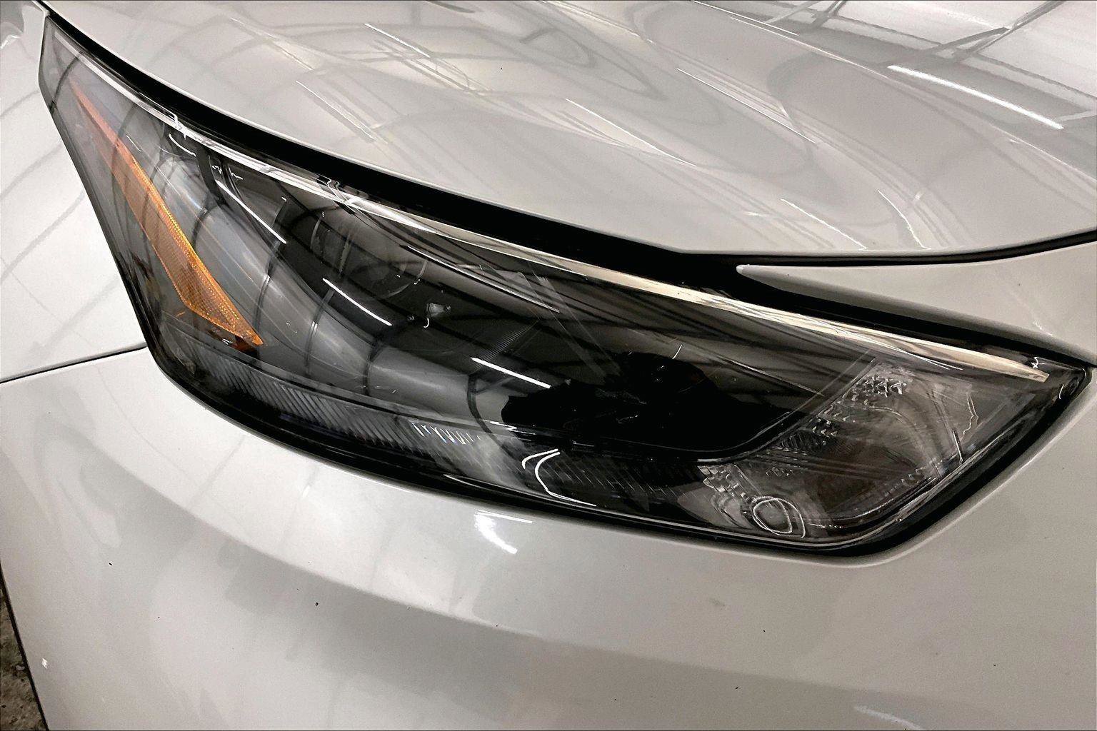 Used 2022 Toyota Highlander XLE image 27