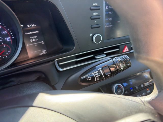 Used 2021 Hyundai Elantra SEL image 31