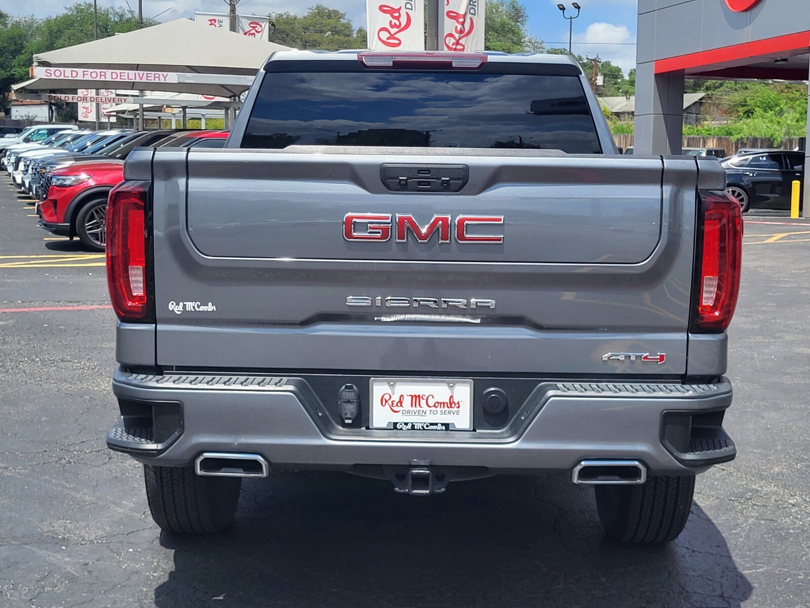 Used 2021 GMC Sierra 1500 AT4 AWD/4WD image 4