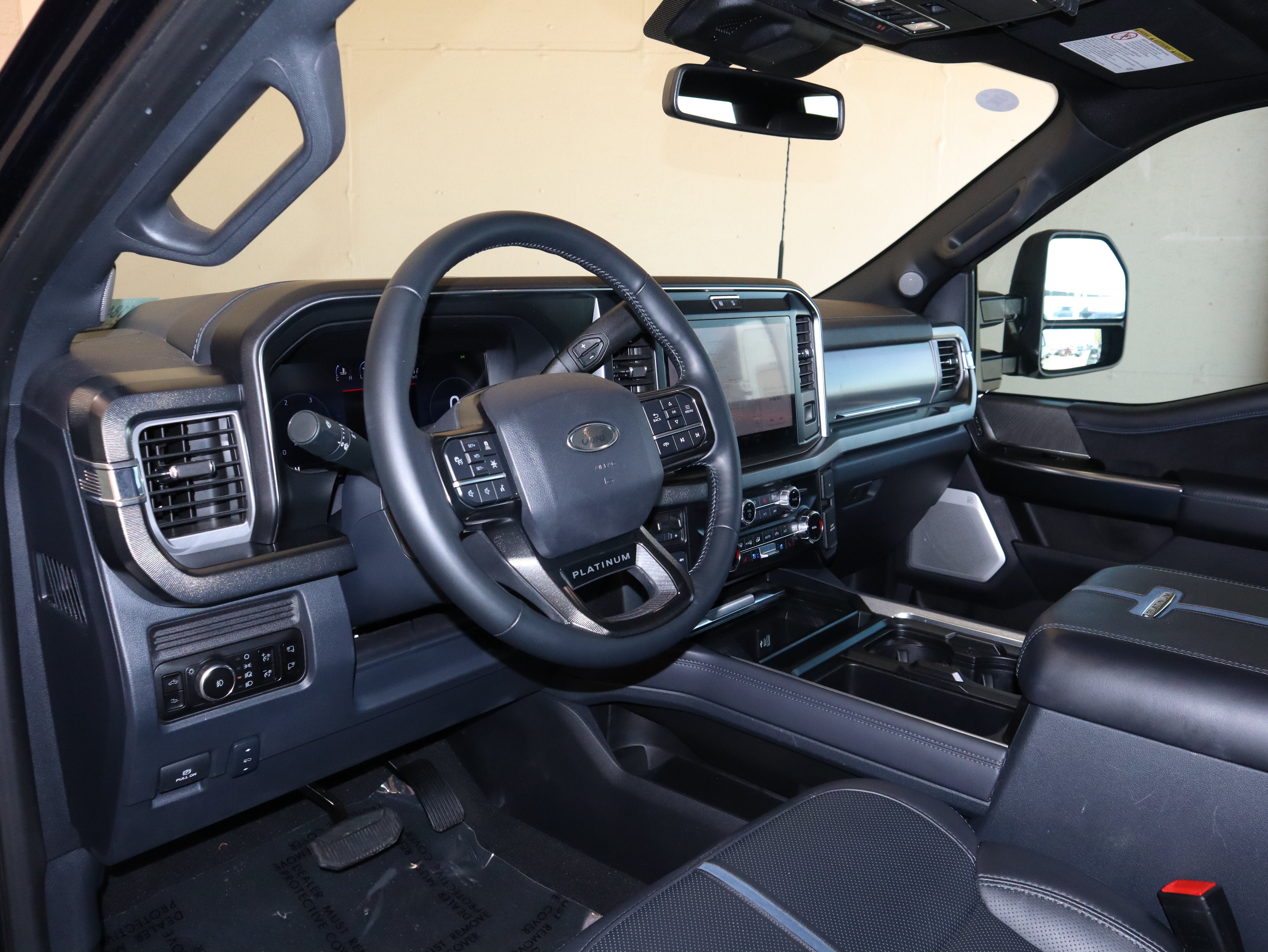 Certified 2025 Ford F250 Platinum w/ Tremor Off-Road Package AWD/4WD image 23