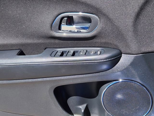 Used 2018 Honda HR-V EX image 9