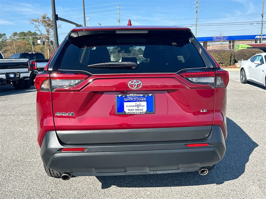 Used 2023 Toyota RAV4 LE image 3