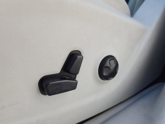 Used 2021 Jeep Cherokee Latitude Plus image 17