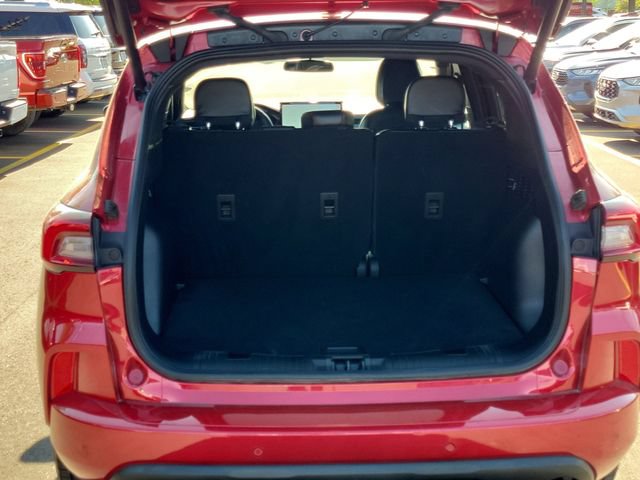 Certified 2024 Ford Escape ST-Line w/ Tech Pack #1 AWD/4WD image 6