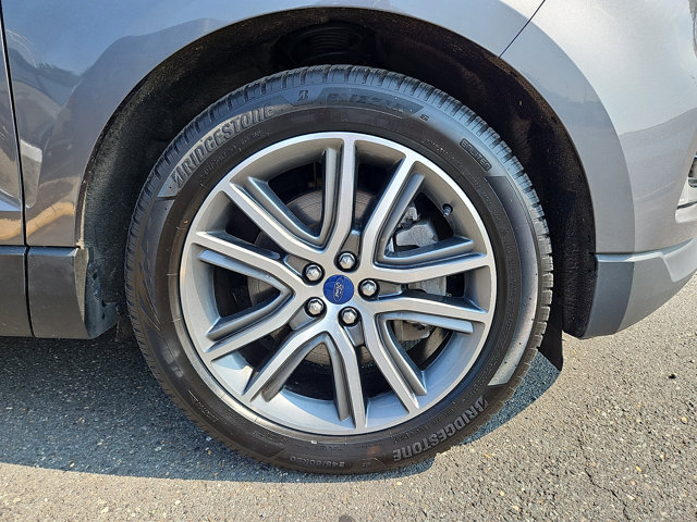 Certified 2022 Ford Edge Titanium AWD/4WD image 12