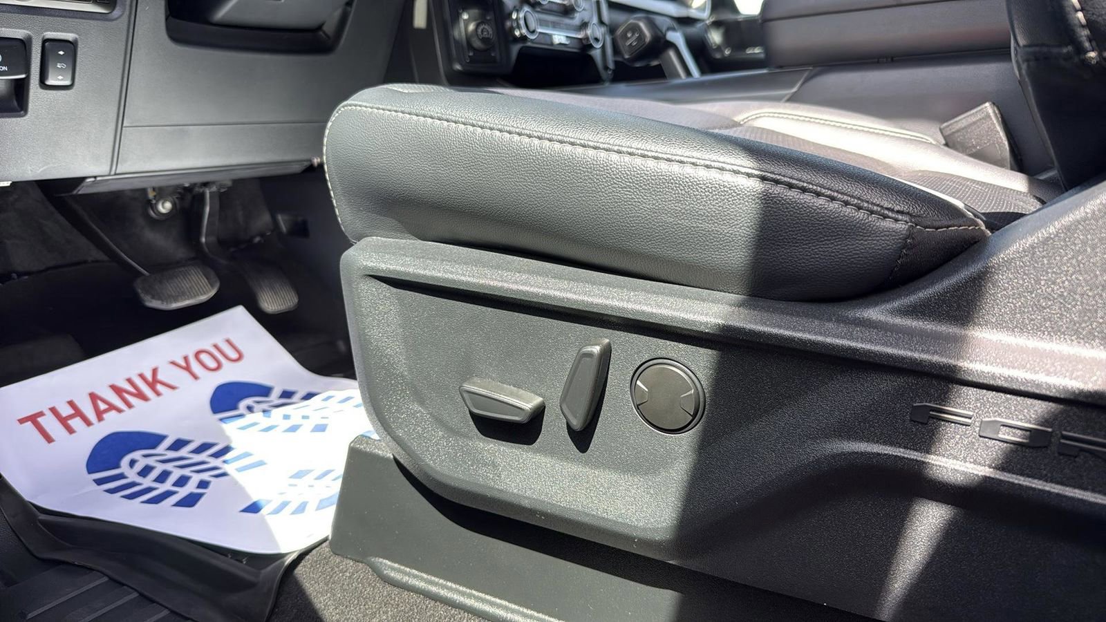 Certified 2025 Ford F150 Lariat w/ Equipment Group 501A Mid image 11