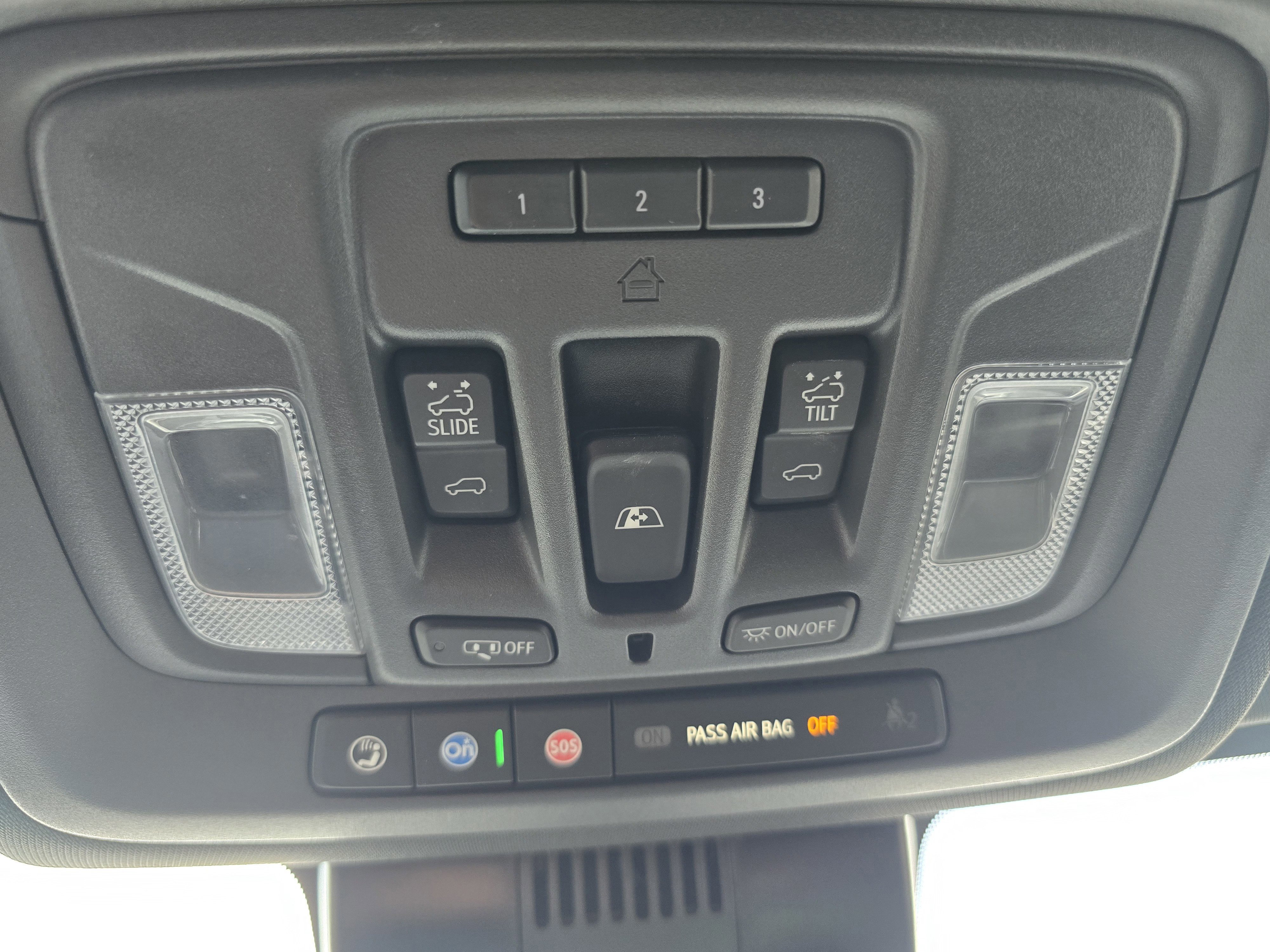 Used 2024 Chevrolet Silverado 1500 High Country w/ High Country Premium Package image 30