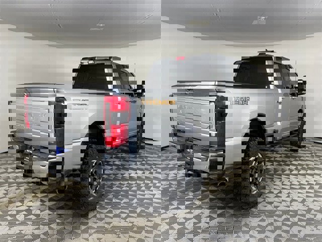 Certified 2024 Ford F350 Platinum w/ Tremor Off-Road Package image 15