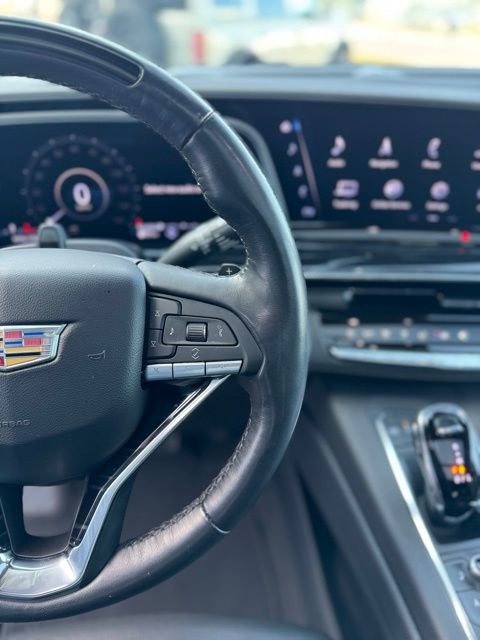 Used 2024 Cadillac Escalade Sport w/ LPO, ONYX Package image 17