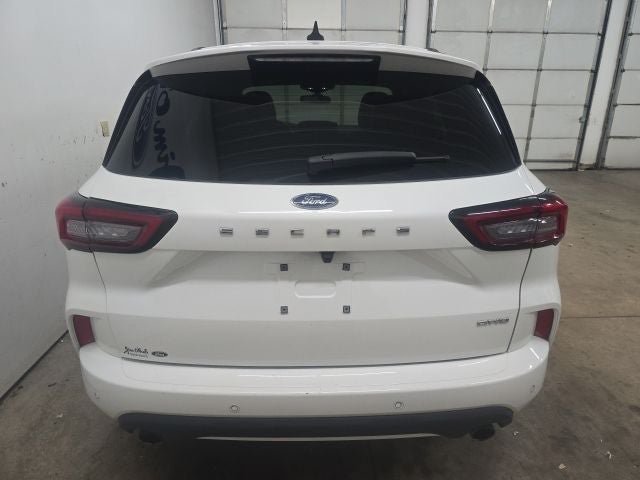 Certified 2023 Ford Escape ST-Line w/ Tech Pack #1 AWD/4WD image 10