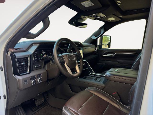 Used 2024 GMC Sierra 3500 Denali w/ Denali Reserve Package AWD/4WD image 9