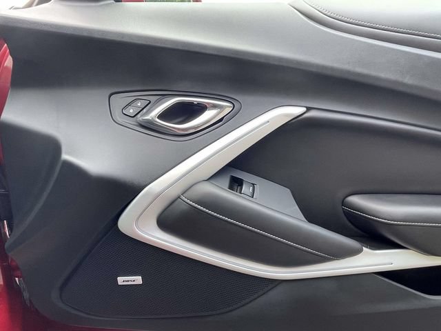Used 2018 Chevrolet Camaro LT RWD image 27
