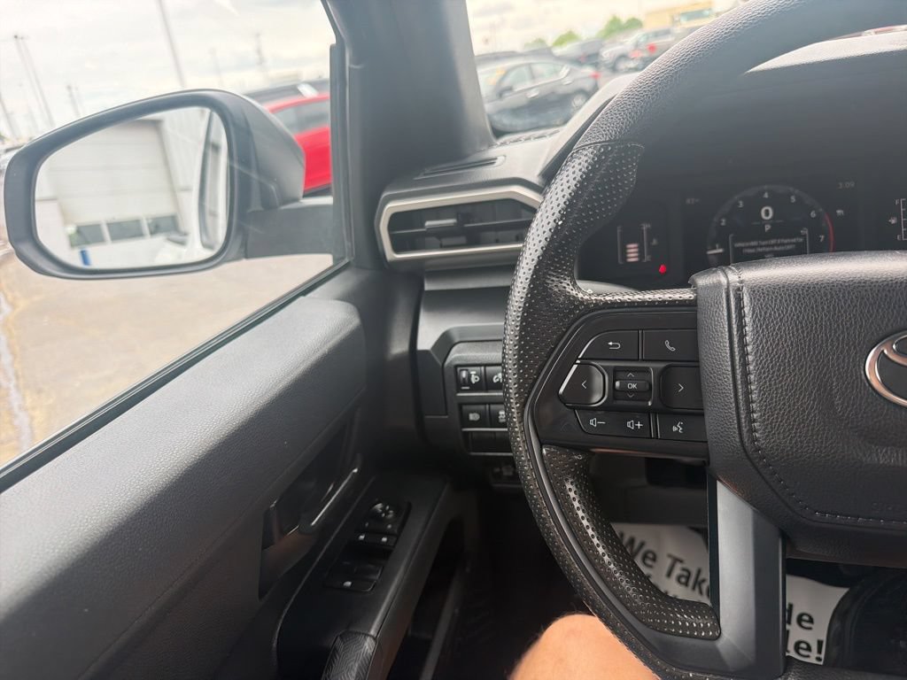 Used 2024 Toyota Tacoma SR RWD image 22