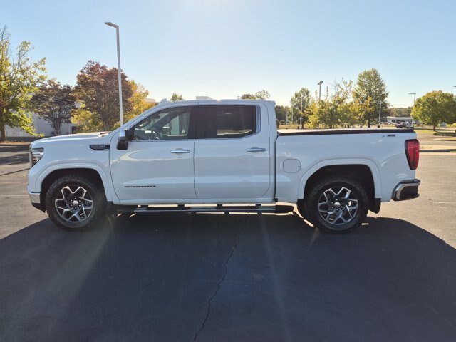 Used 2024 GMC Sierra 1500 SLT w/ SLT Premium Package AWD/4WD image 7