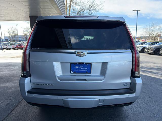 Used 2017 Cadillac Escalade Luxury image 13