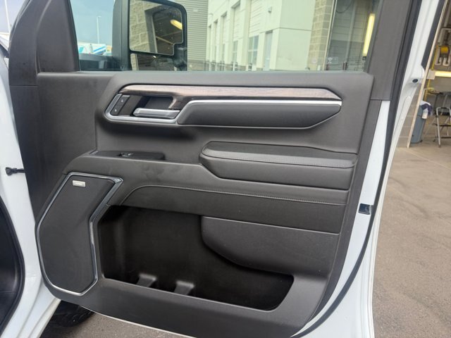 Used 2022 Chevrolet Silverado 2500 LTZ w/ LTZ Plus Package AWD/4WD image 28