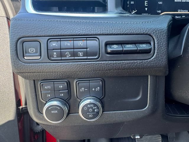 Used 2024 GMC Yukon XL Denali AWD/4WD image 27